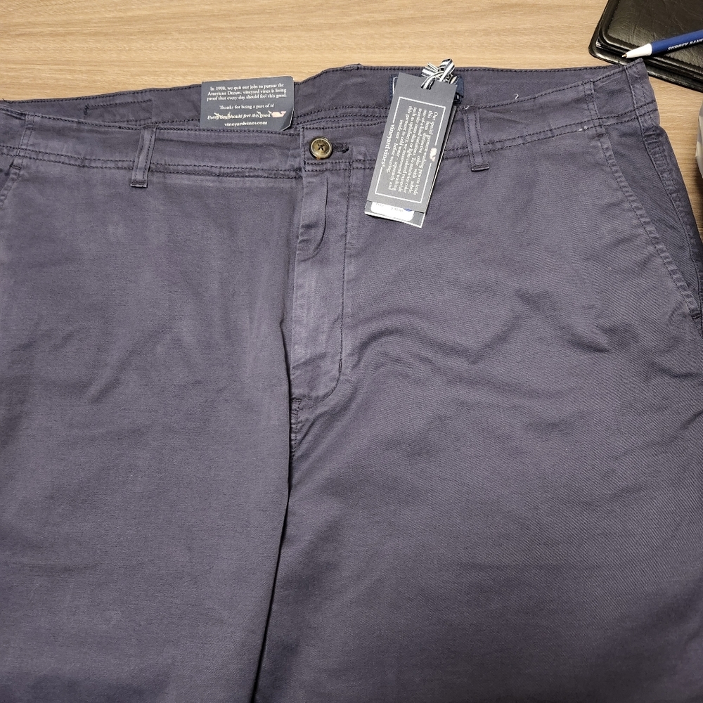 Vineyard Vines shorts NWT